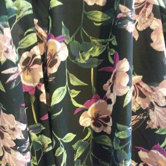 Top - Picture 4 of 5